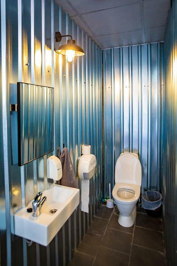 Red Emperor Hostel 탈린 외부 사진